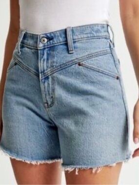 Abercrombie dad shorts  Light Blue Denim High-Rise Women’s Shorts RaRe style